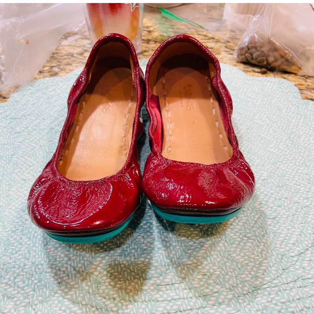 Tieks!  VG used condition!  Still gorgeous and vibrant